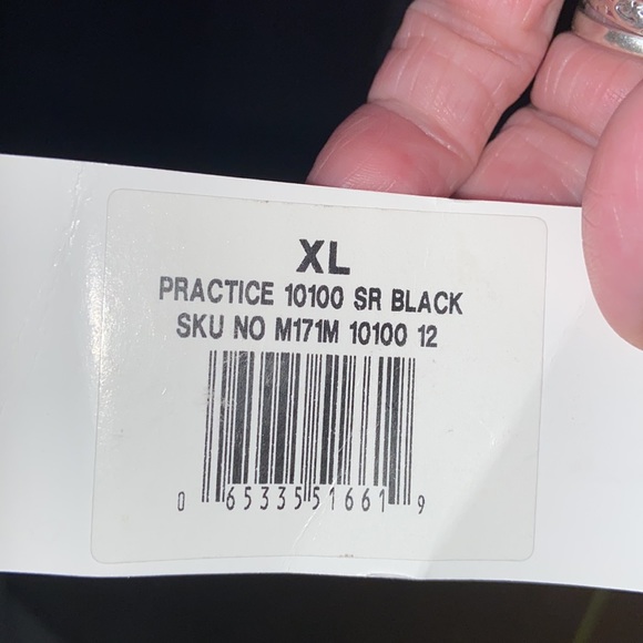 NWT/ Men’s Hockey Jersey - Picture 3 of 10